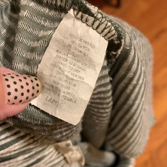 Olivia Rose Large stretch gray stripe joggers “sleepwear”. - Picture 6 of 11